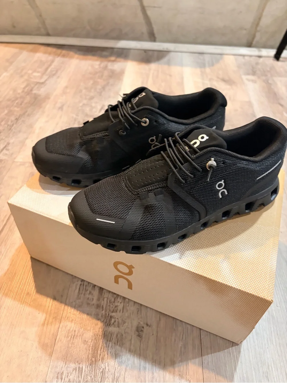On Running Women’s Black Athletic Lace-Up Sneakers